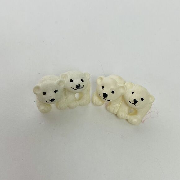 Shank Two hole Novelty Hand Painted Buttons lot of 14 Flowers Tea Pot Polar Bear - Picture 10 of 15